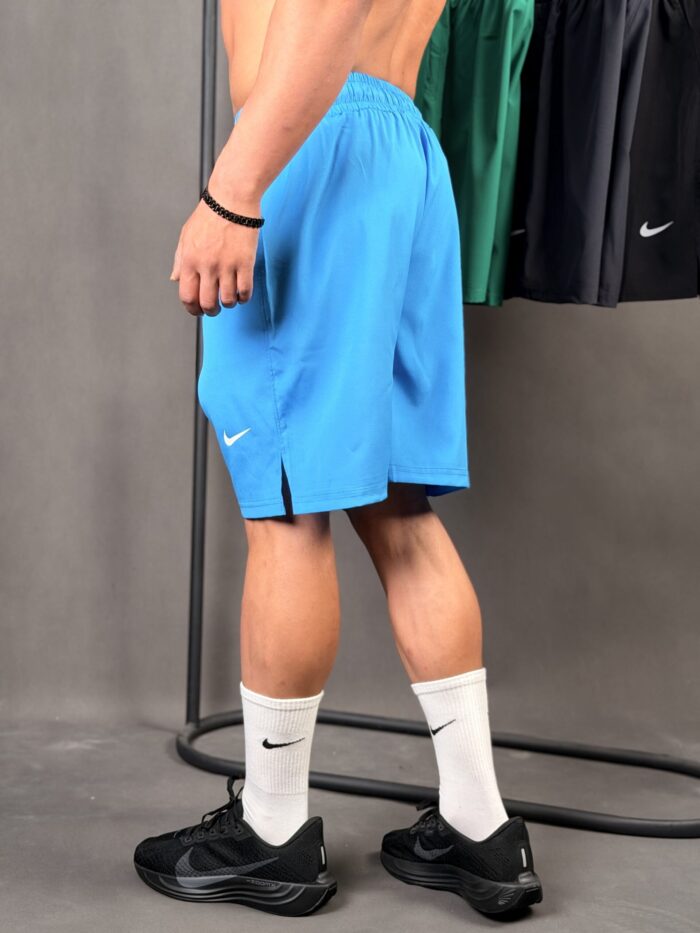 تصویر 2 شلوارک میکرو Nike M۱؛ نمای محصول و جزئیات قابل مشاهده