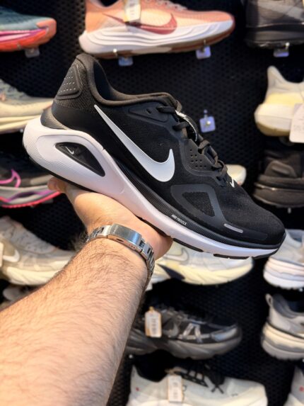 تصویر 1 کتونی Nike Structure ۲۶#۱؛ نمای محصول و جزئیات قابل مشاهده