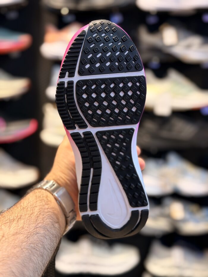تصویر 2 کتونی Nike Winflo۲۵ #۱؛ نمای محصول و جزئیات قابل مشاهده