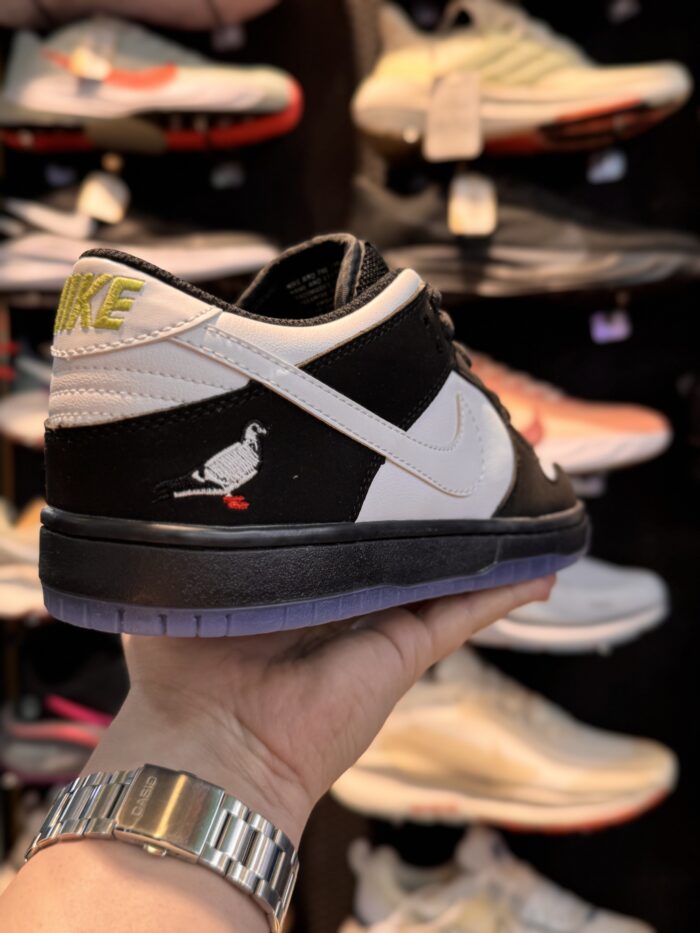 تصویر 4 کتونی Nike SB Dunk #2؛ نمای محصول و جزئیات قابل مشاهده