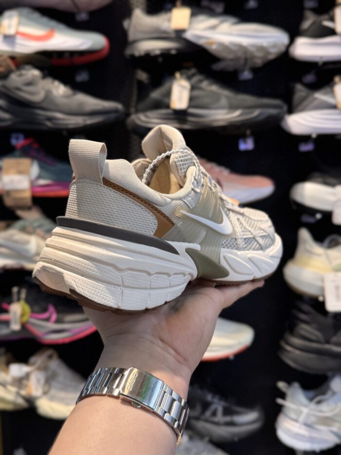 کتونی Nike V۲K #۱