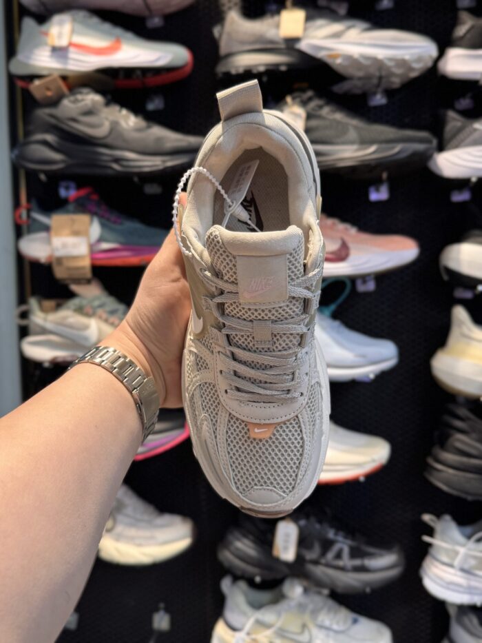 کتونی Nike V۲K #۱