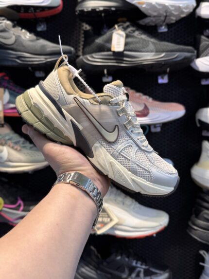 کتونی Nike V2K #2