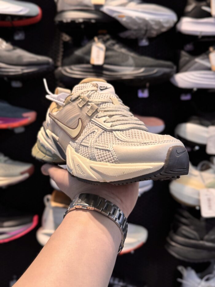 کتونی Nike V۲K #۲