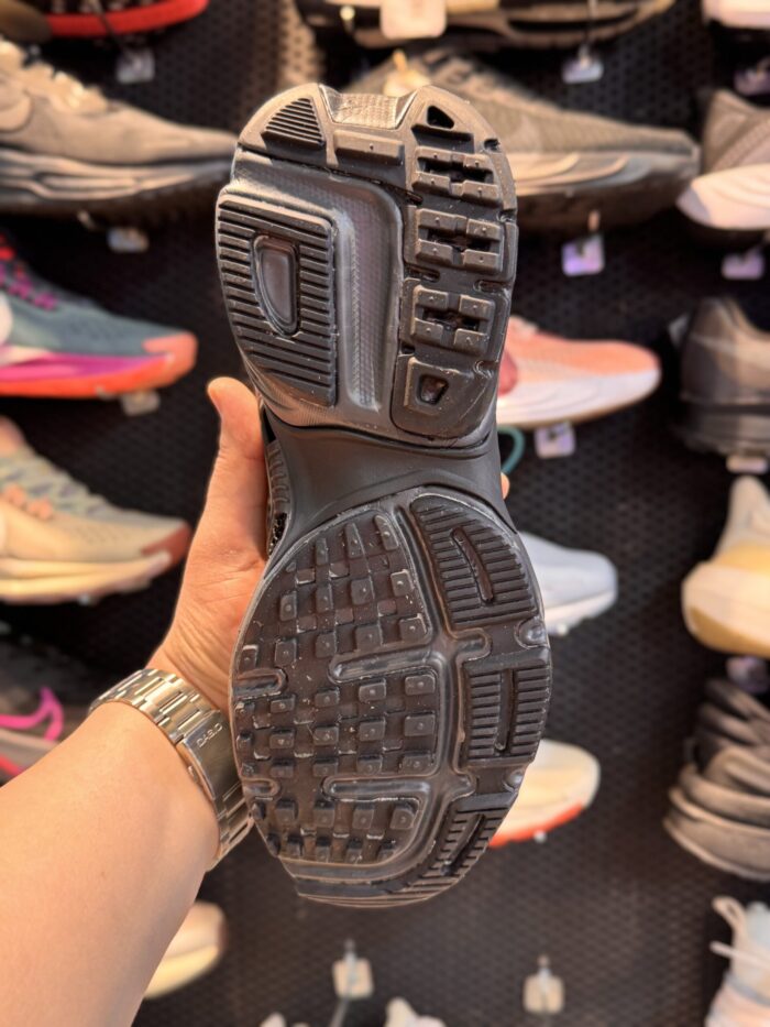 کتونی Nike V۲K #۳