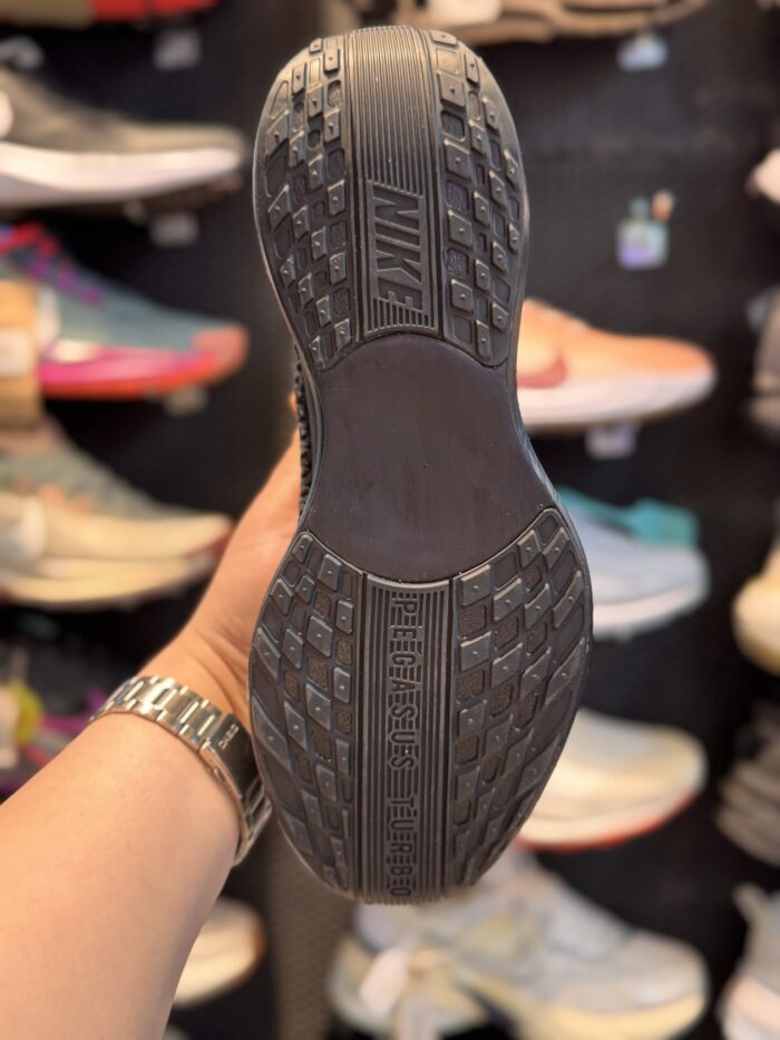 کتونی Nike ZoomX Plus #۴