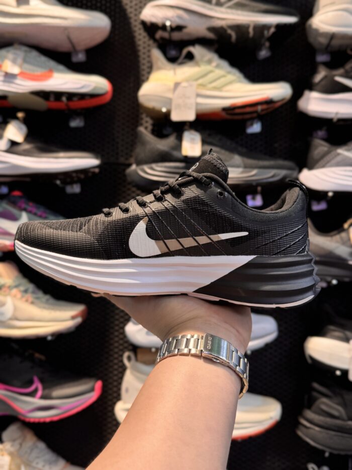 کتونی Nike LunarRoam #۱