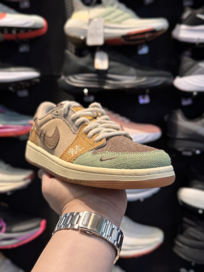 کتونی Nike AirJordan Voodo #۱