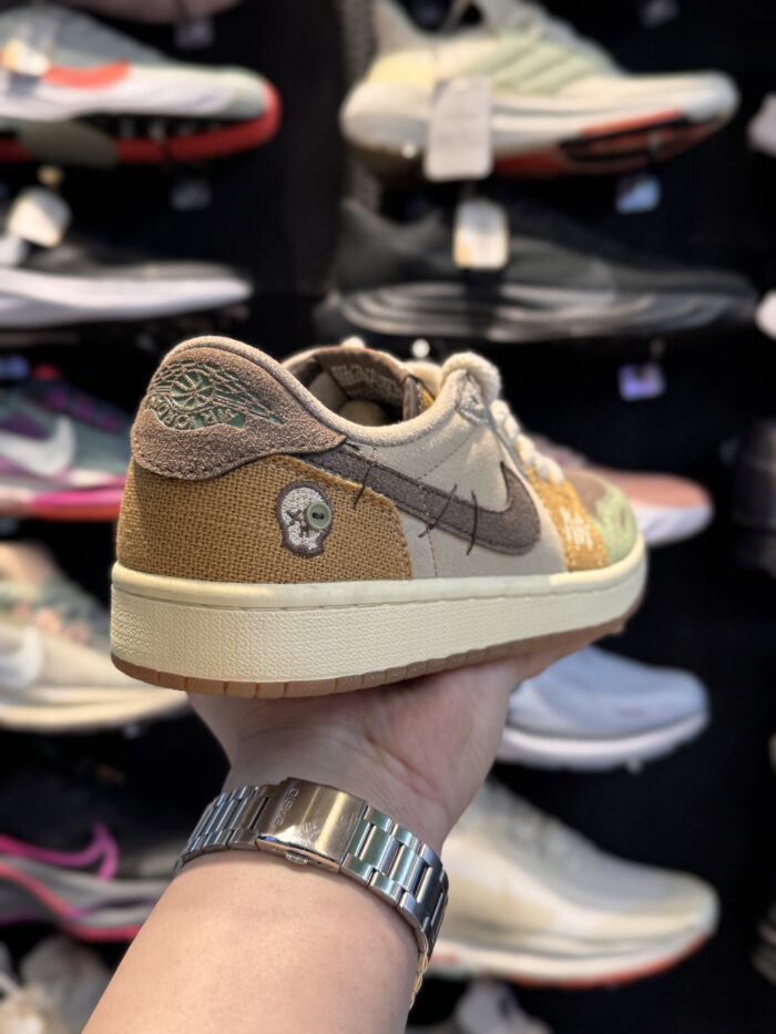 کتونی Nike AirJordan Voodo #۱