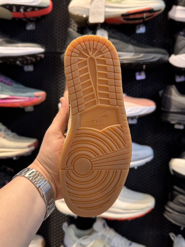 کتونی Nike AirJordan Voodo #۱