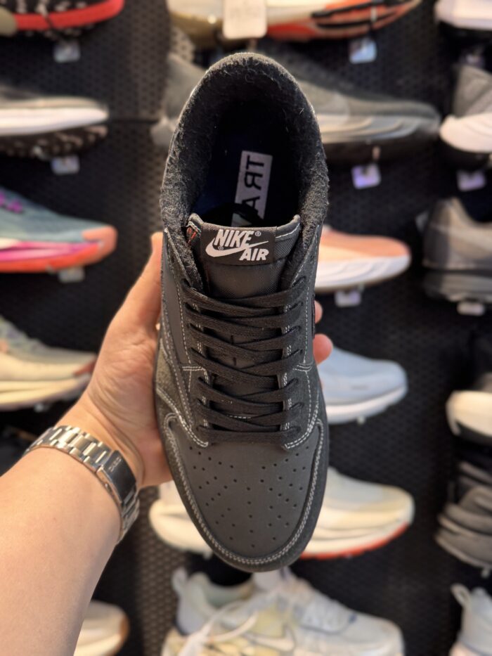 کتونی Nike AirJordan۱Low Travis #۱