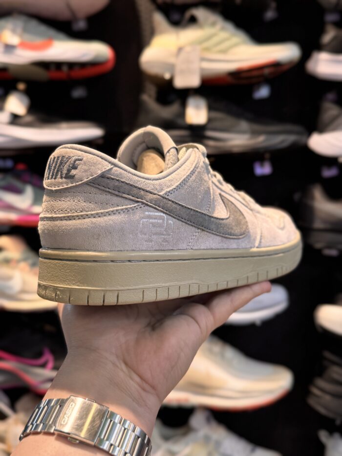 تصویر 5 کتونی Nike SB Dunk #1؛ نمای محصول و جزئیات قابل مشاهده