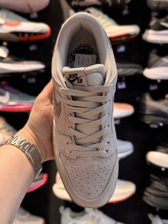 تصویر 4 کتونی Nike SB Dunk #1؛ نمای محصول و جزئیات قابل مشاهده